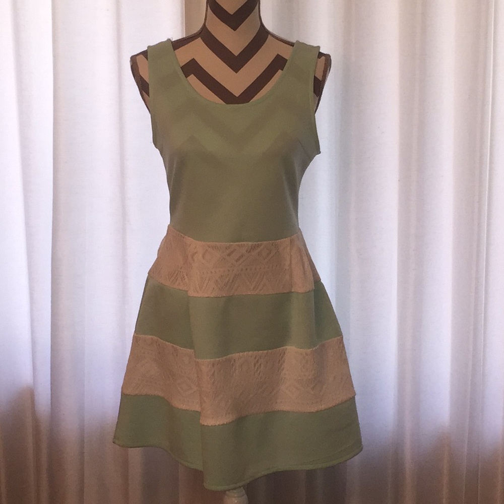 Mint-colored Dress! 👗